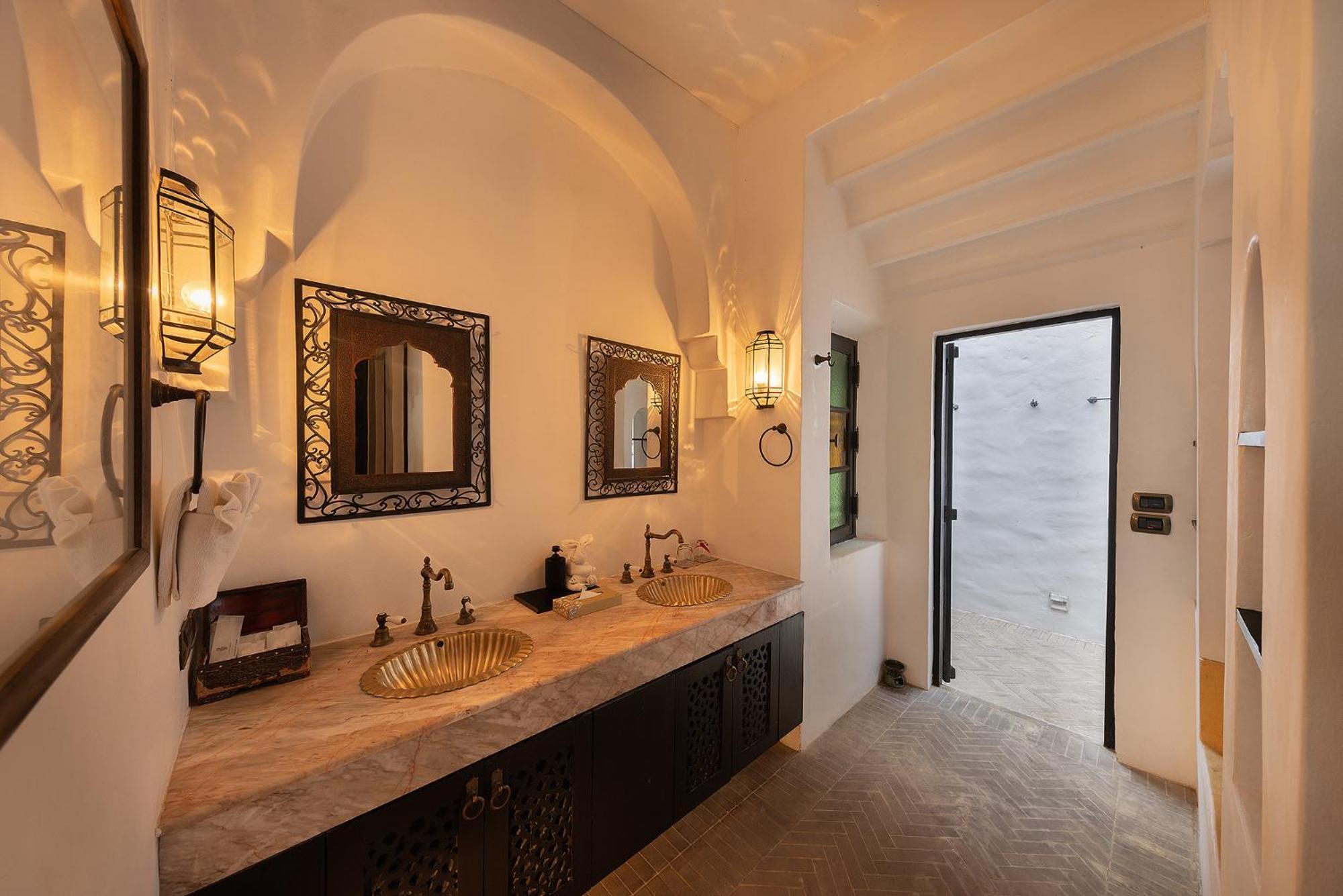 Villa Maroc Resort Пран Бури Екстериор снимка