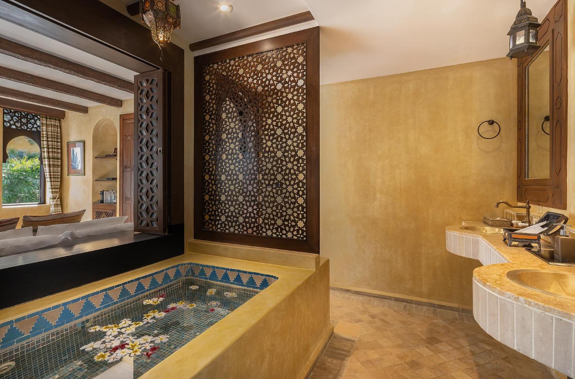 Villa Maroc Resort Пран Бури Екстериор снимка
